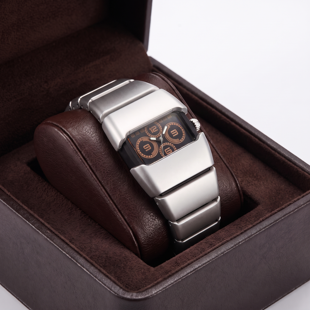 ORLANDO WATCH